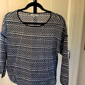 Madewell Tidal wave embroidery pullover shirt, front pocket, side slits